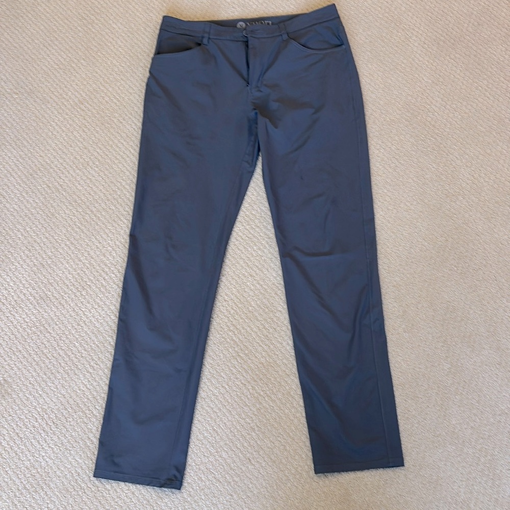 Men’s Vuori Meta Pants Size 32 Charcoal